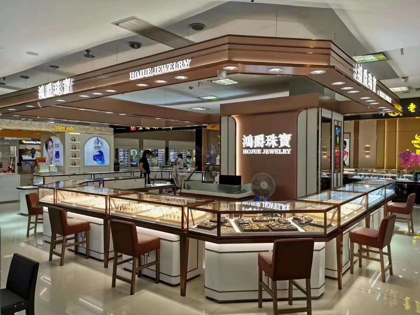 长沙市鸿爵贸易有限公司,长沙珠宝价格,铂金首饰,翡翠玉器店,K金,铂金,黄金,钻石